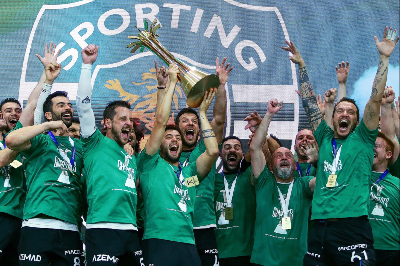 Ficheiro:Taça hp 24.jpg