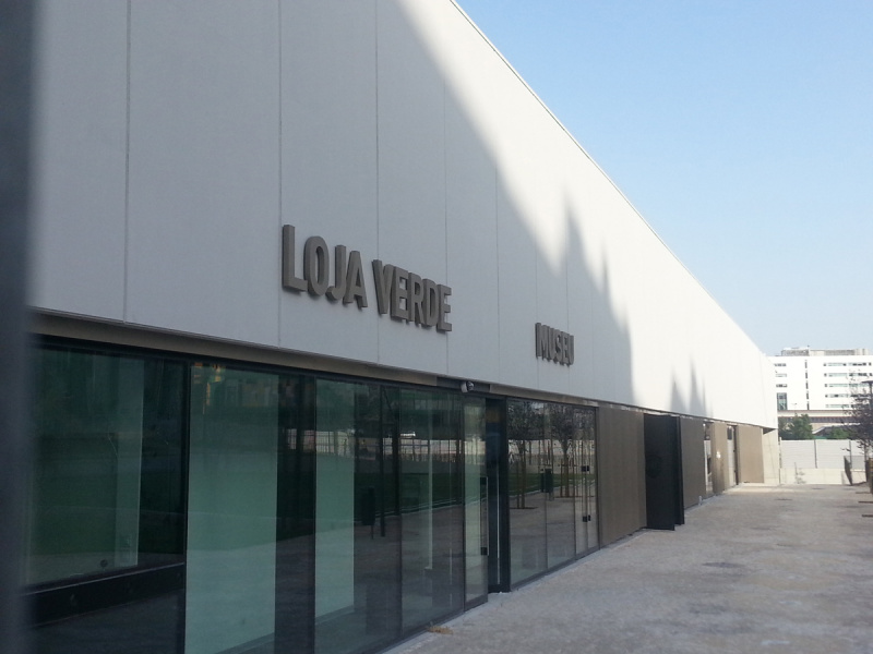 Ficheiro:2017-06-19 -c- Pavilhão João Rocha.jpg