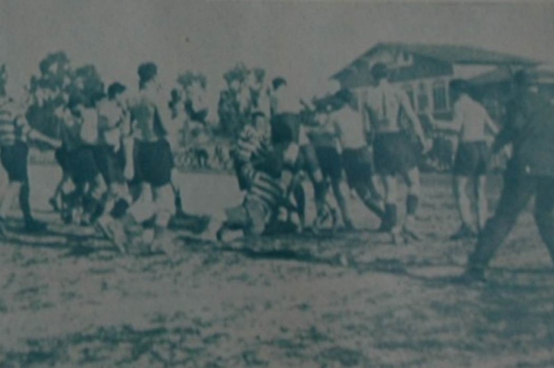 Ficheiro:Râguebi 1932.33.jpg