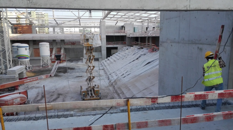 Ficheiro:2016-07-04 -j- Pavilhão João Rocha.jpg