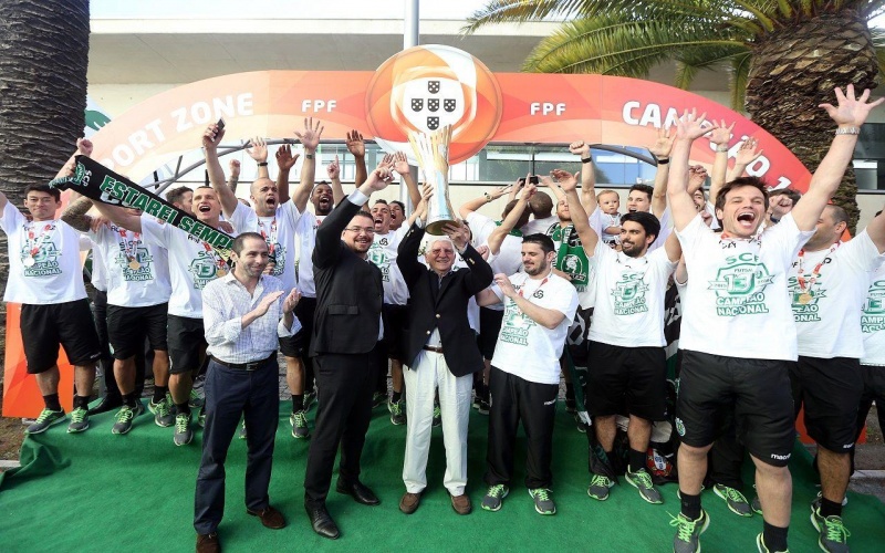 Ficheiro:Campeões Futsal 2016 3.jpg