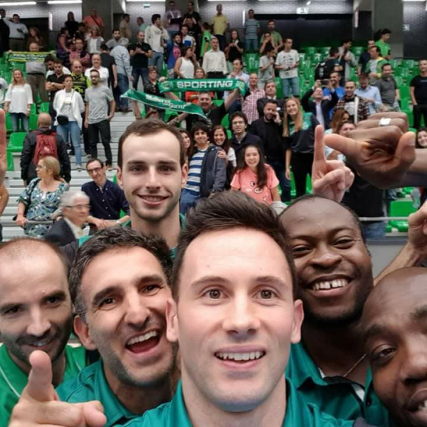 Ficheiro:ETTU Champions PJR 12OUT17 Selfie.jpg
