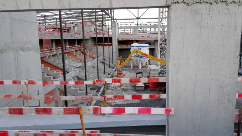 Ficheiro:2016-06-04 -e- Pavilhão João Rocha.jpg