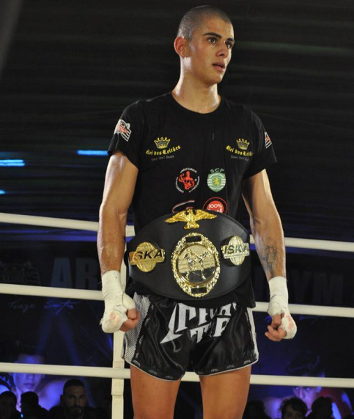 Ficheiro:André-Santos-campeão-europeu-26nov2016-ISKA.jpg