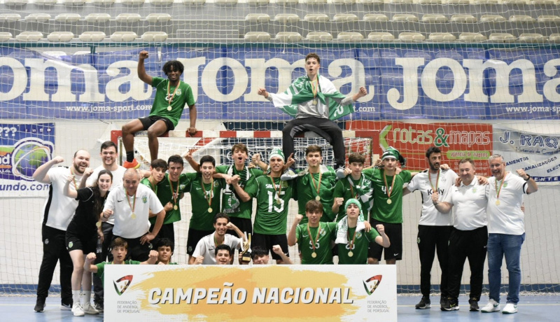 Ficheiro:SCP Andebol Campeões Nacionais Sub-16.jpg