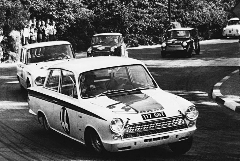 Ficheiro:Manuel-Lopes-Gião-Automobilismo-1965.jpg