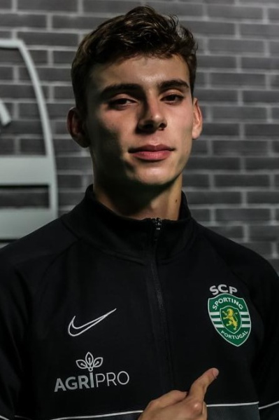 Ficheiro:Rodrigo Caetano.jpg