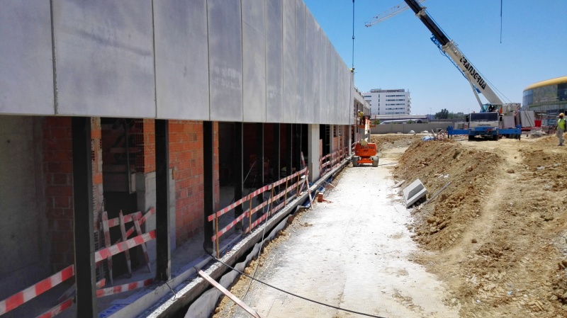 Ficheiro:2016-07-15 -5- Pavilhão João Rocha.jpg