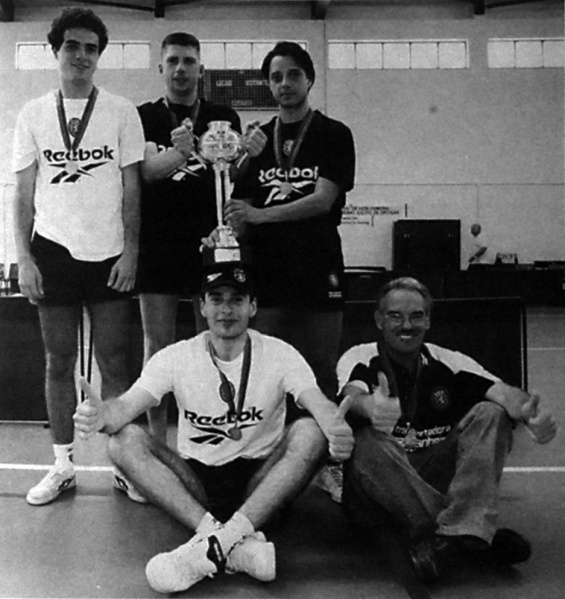 Ficheiro:Ténis-de-Mesa-1998-99-Homens-dobradinha.jpg