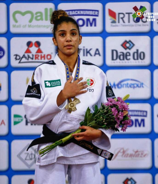 Ficheiro:Maria-Siderot-2017-Judo-campea-sub23-hino.jpg
