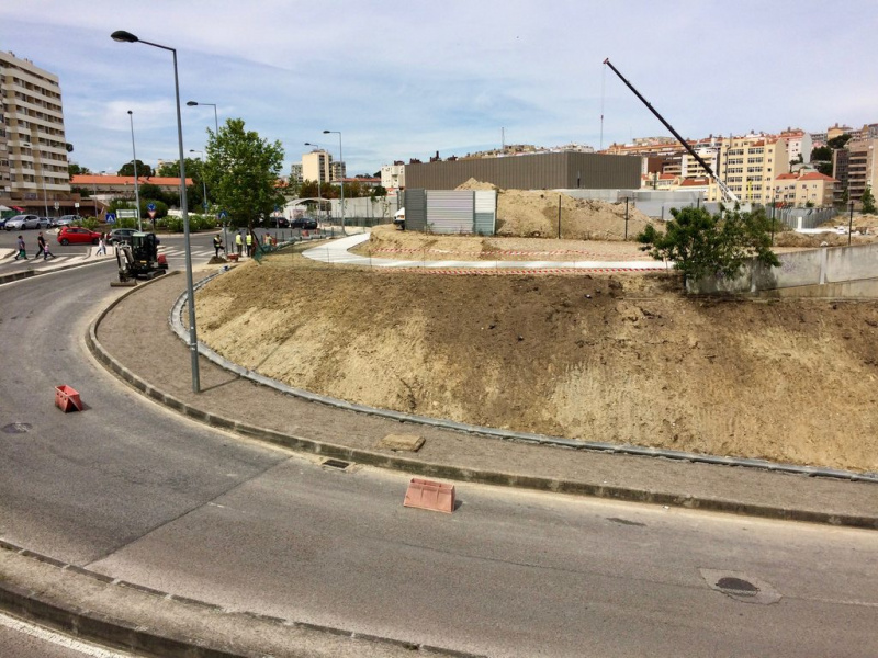 Ficheiro:2017-05-22 -E- Pavilhão João Rocha.jpg