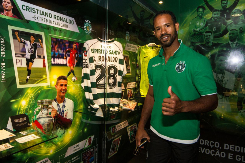 Ficheiro:Dennis JUN18.jpg