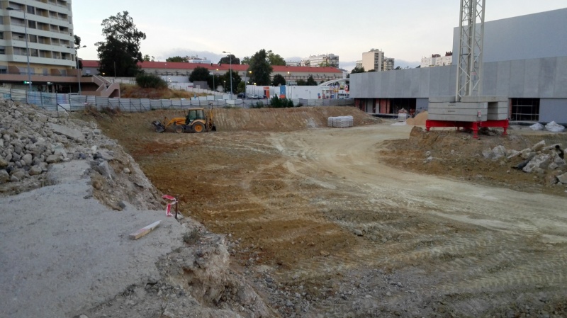 Ficheiro:2016-09-07 -a- Pavilhão João Rocha.jpg