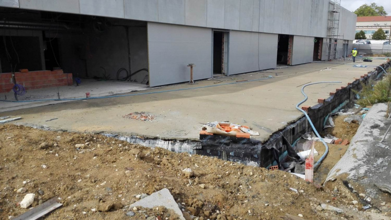 Ficheiro:2016-10-25 -j- Pavilhão João Rocha.jpg